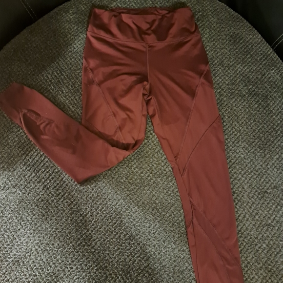 Women's Infiniti burgundy tights. Size small - Picture 3 of 3